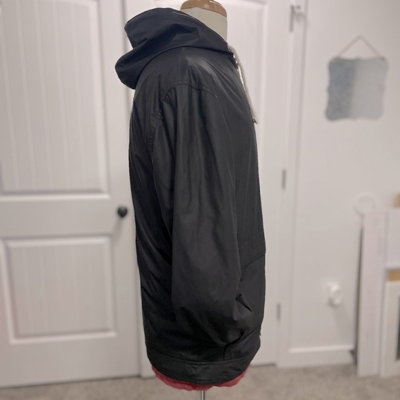 Weatherproof - Vintage Hooded Rain Jacket - Black - Medium - Picture 4 of 9